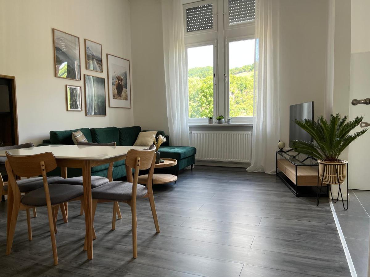 Direct Moselle View 200M² 4 Sz 10Pers Terrace Apartman Sankt Aldegund Kültér fotó